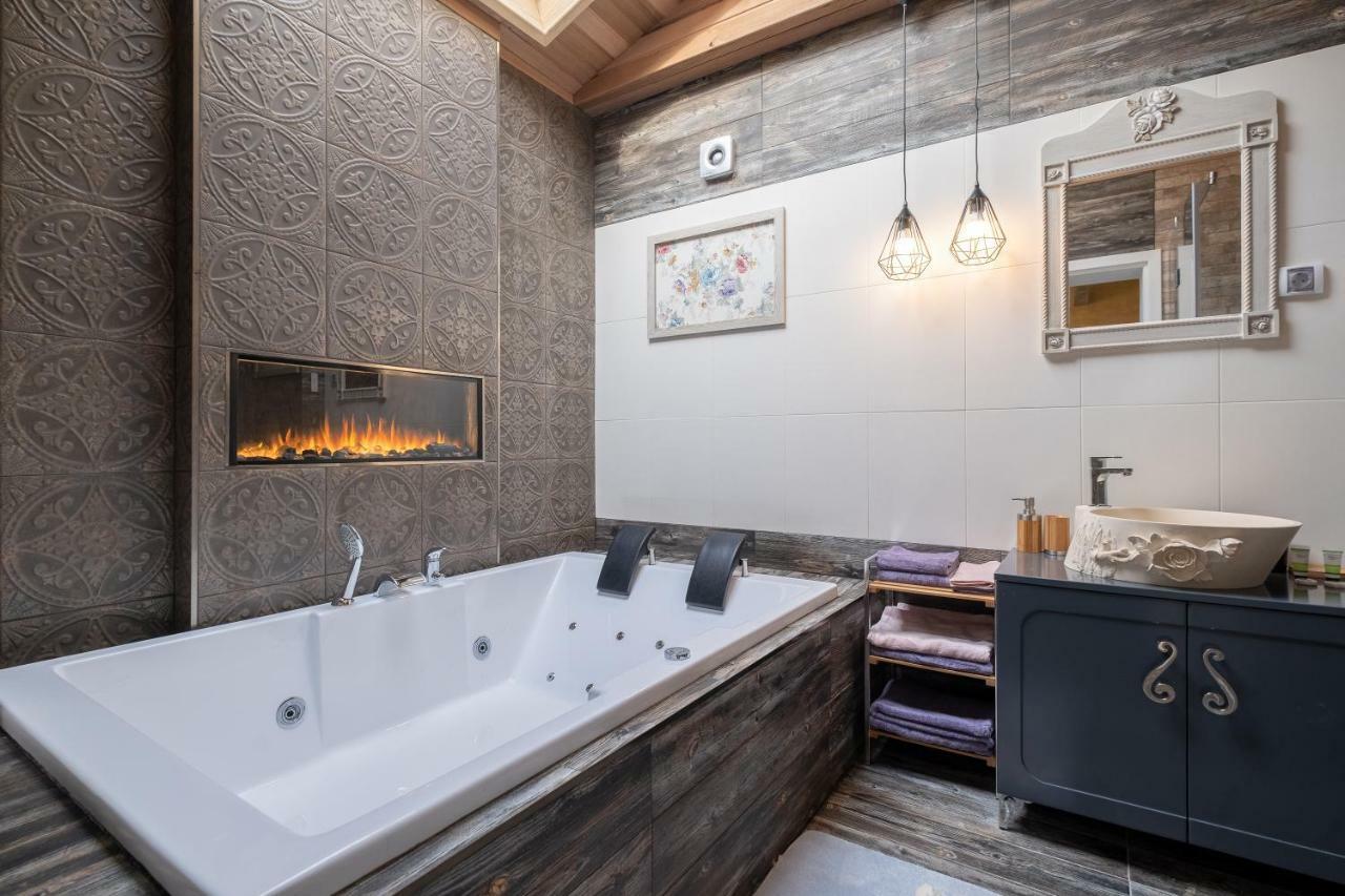 1-Bedroom Designer Apartment On Hristo Belchev Str 소피아 외부 사진