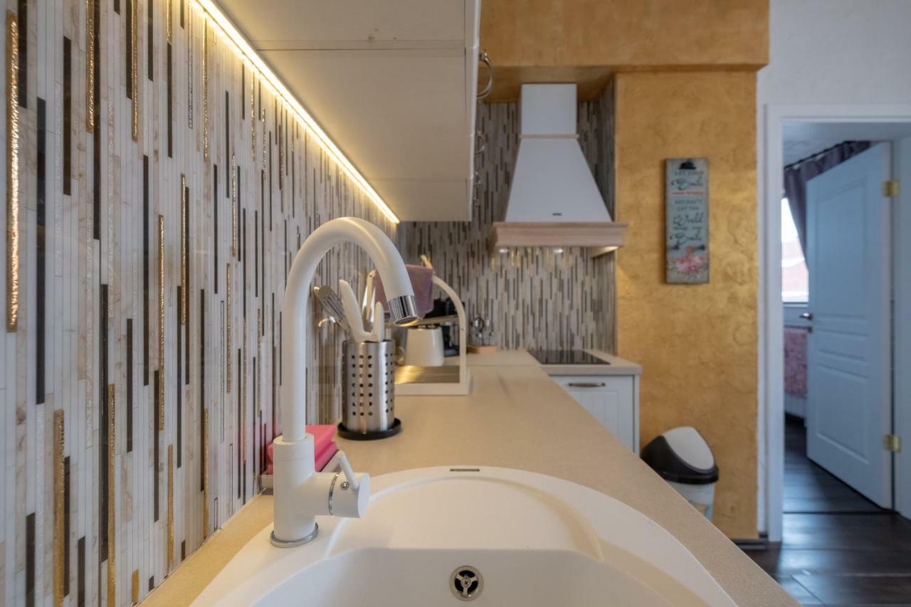 1-Bedroom Designer Apartment On Hristo Belchev Str 소피아 외부 사진