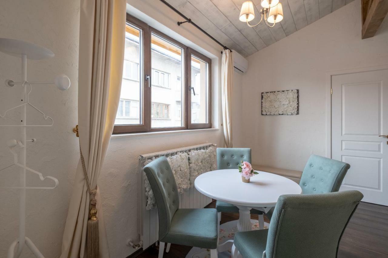 1-Bedroom Designer Apartment On Hristo Belchev Str 소피아 외부 사진